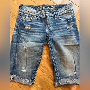 Distressed Bermuda shorts size 26 seven7 brand